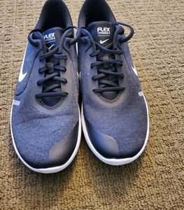 Nike Flex Experience 8 Women’s 12 Grey & White Run